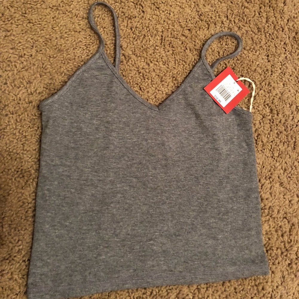 🖤NWT Grey Crop Top